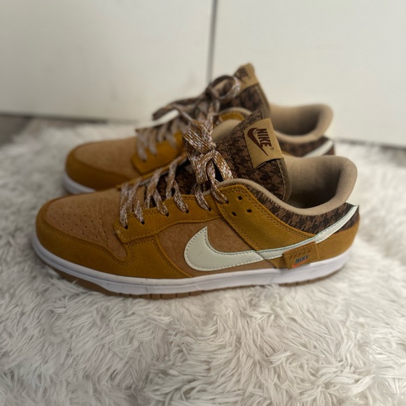 Teddy Bear dunks - Picture 1 of 4